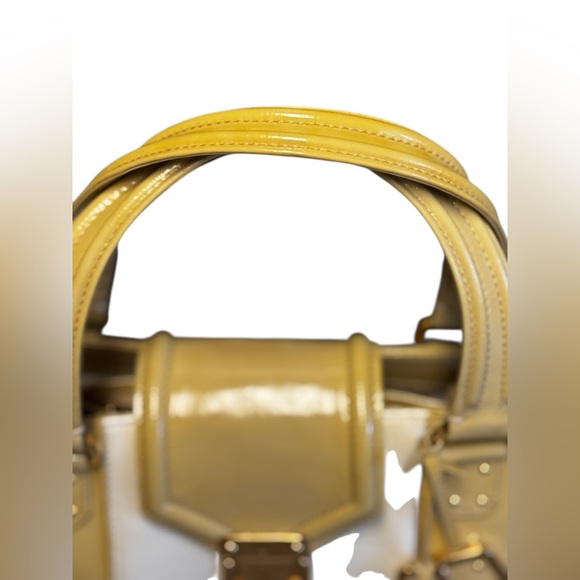 LOUIS VUITTON Vernis Cruise line Sac Picolour Hand Bag Beige/yellow - Picture 2 of 14